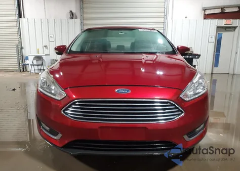 2017 Ford Focus Titanium z USA, uszkodzony, nr VIN 1FADP3J25HL268542